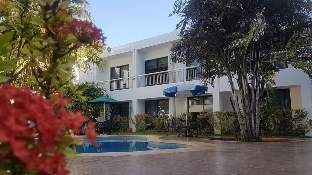 Hotel Holly Merida Ngoại thất bức ảnh