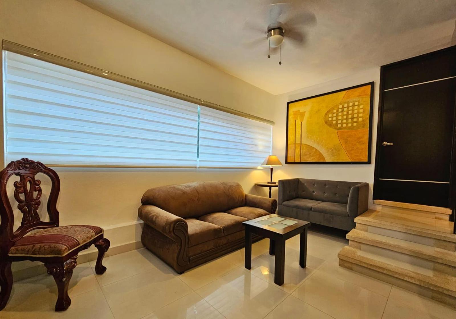 Hotel Holly Merida Ngoại thất bức ảnh